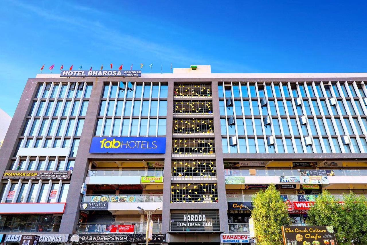 Fabhotel Bharosa Inn Ahmedabad Buitenkant foto