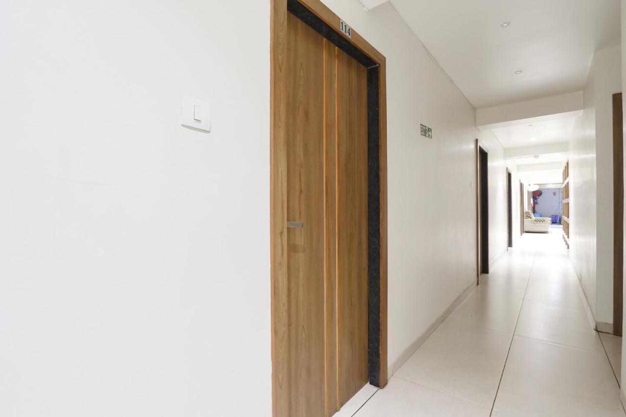 Fabhotel Bharosa Inn Ahmedabad Buitenkant foto
